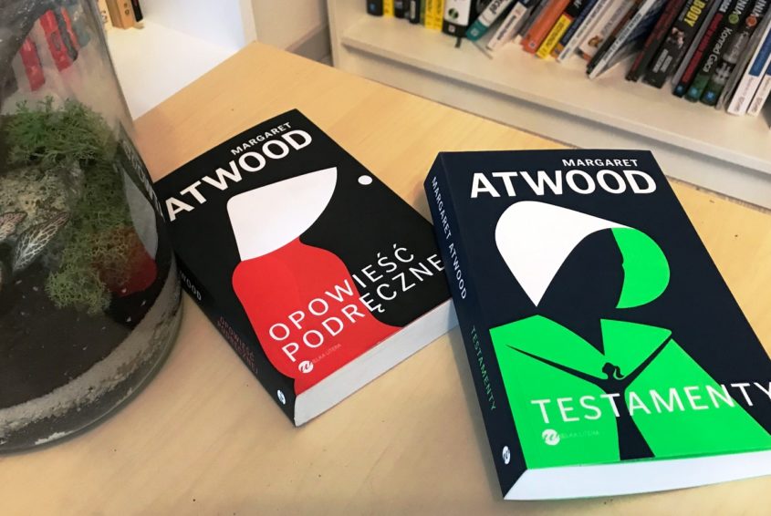 Opowiesc Podrecznej+Testamenty_Atwood