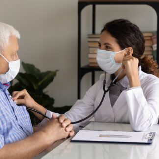 Objawy koronawirusa u seniorów objawy koronawirusa u seniorów