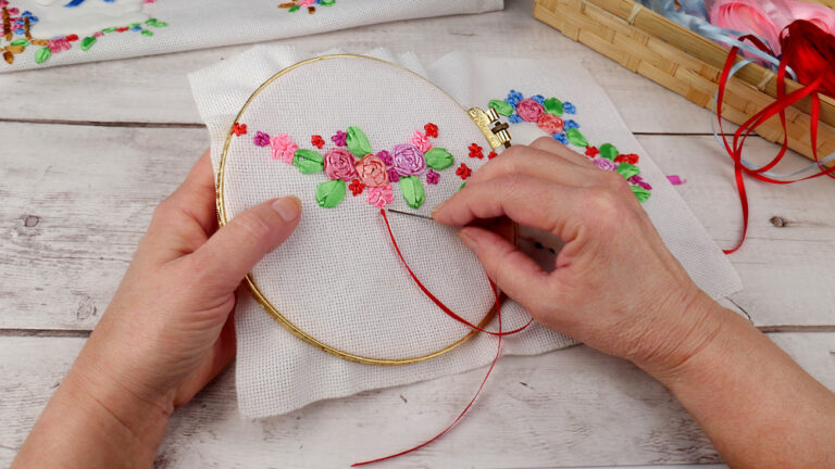 Hobby emeryta – haftowanie