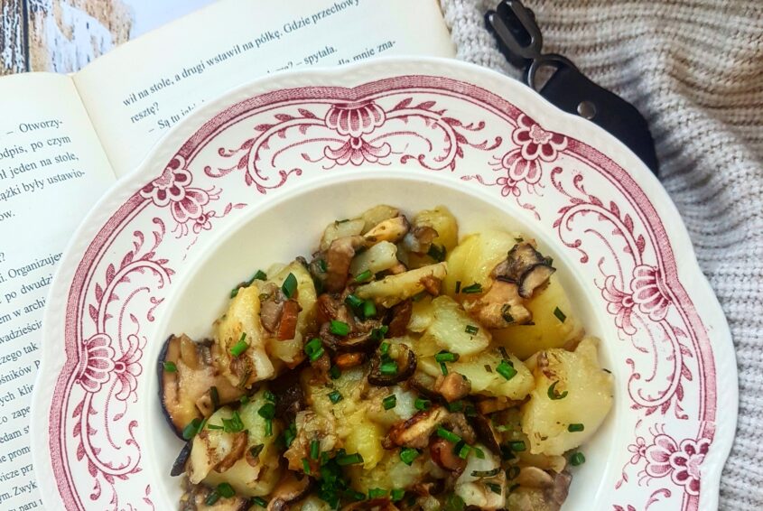 Zdjęcie 1_Potrawka z podgrzybków, ziemniaków, białego wina i rozmarynu Potrawka z podgrzybków